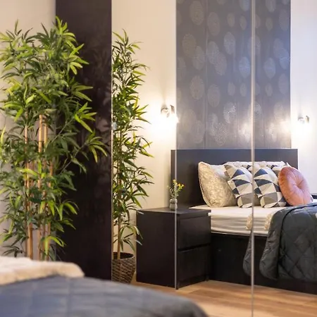 Spacious & Cozy W/ Terrace Budapest